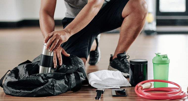 gym bag essentials for men