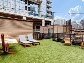 guide to lay artificial turf on rooftop patio